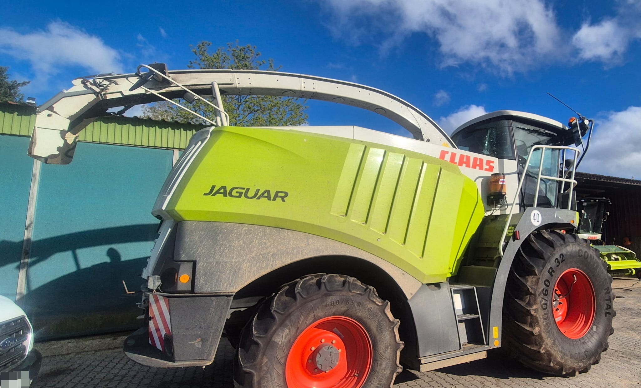 Mobiler Verglasungsservice für einen Claas Jaguar Feldhäcksler auf dem Feld